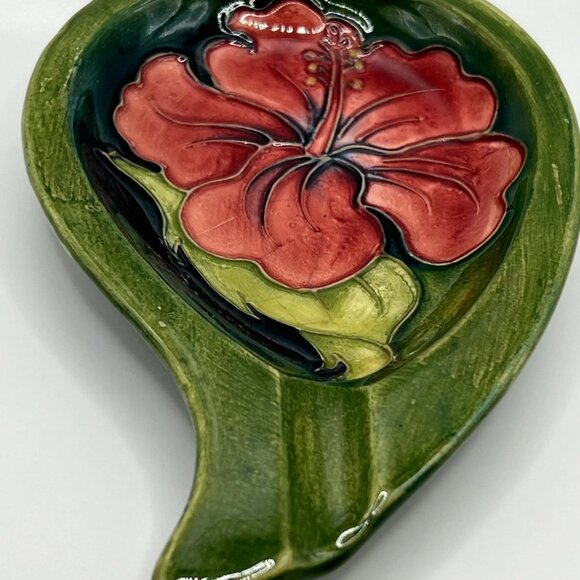 Moorcroft Teardrop Ashtray Green Hibiscus - Picture 3 of 5